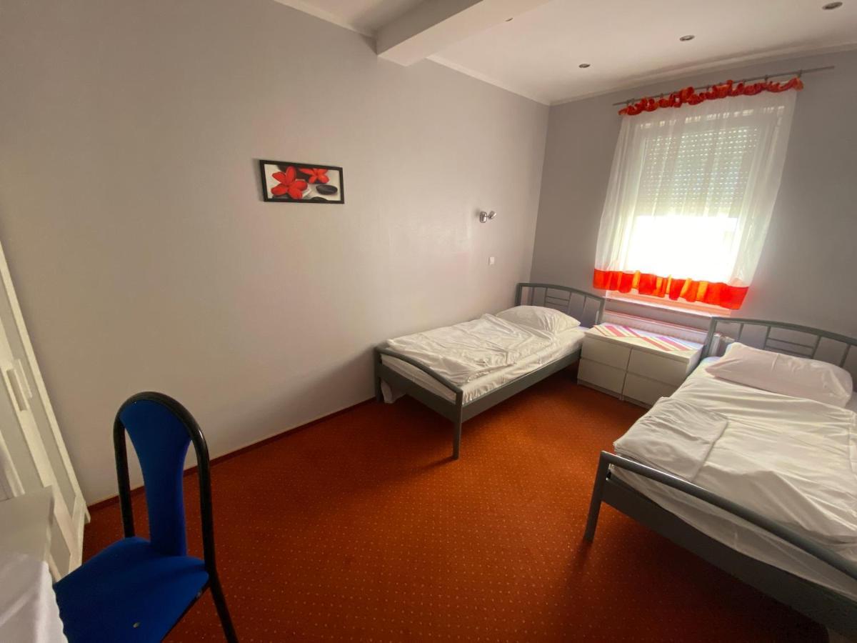 Hotel Tequila Międzyrzecz Buitenkant foto