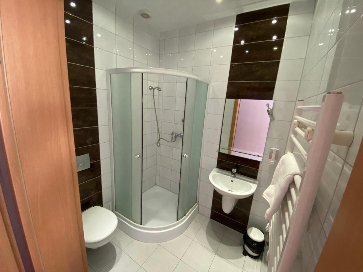 Hotel Tequila Międzyrzecz Buitenkant foto